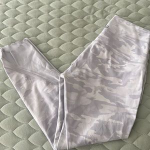 Lululemon Wunder Under Scalloped Hem High-Rise Crop 23" leggings